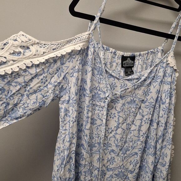 ANGIE BLUE & WHITE LACE BOHO OFF SHOULDERS LONG SLEEVE VINTAGE DESIGN FLOWY TOP - Picture 4 of 7